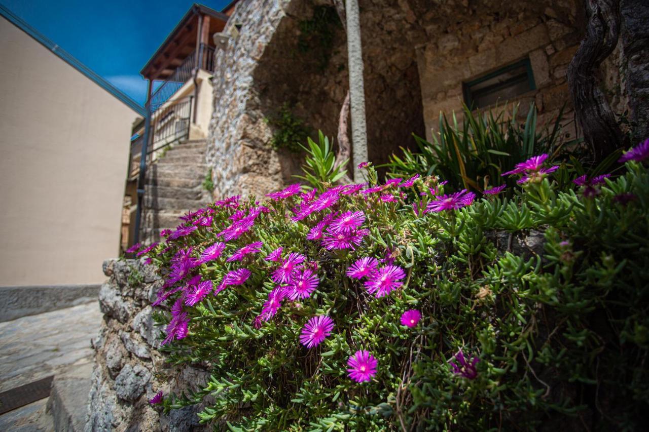 Parona Holiday Home Vrbnik Exterior foto